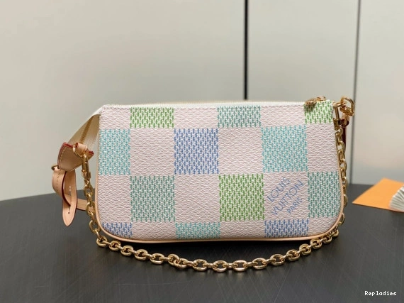 Cheap Accessoires-23.5*13.5*4CM Pochette VUITTON LOUIS 0725